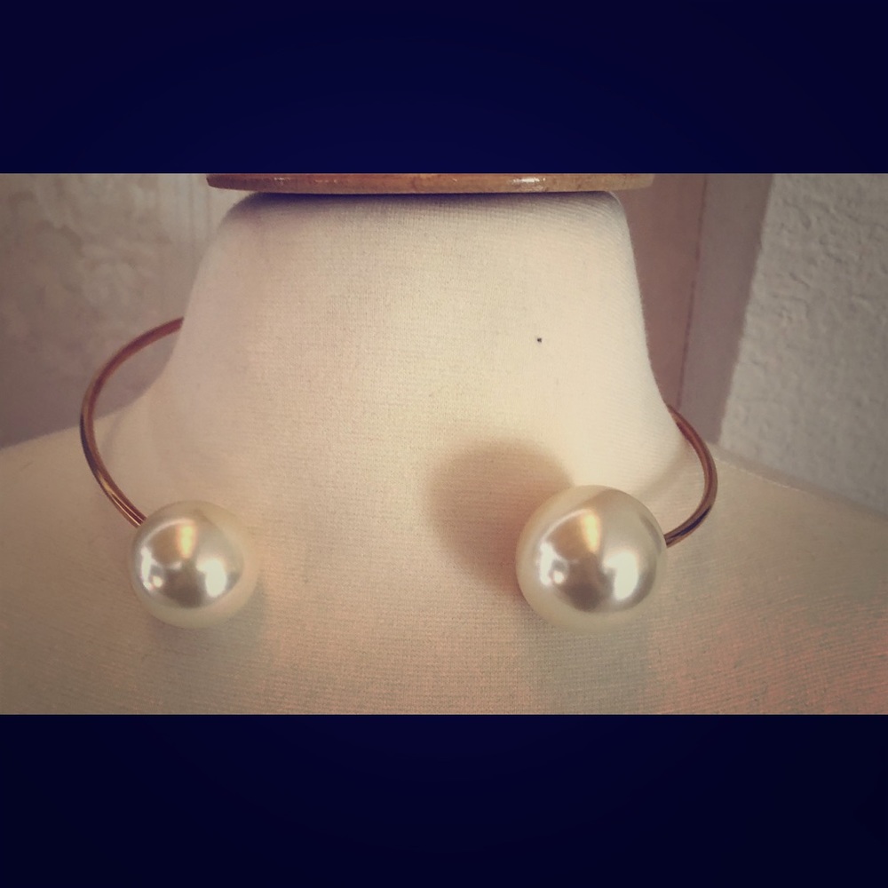 Extra large faux pearl necklace